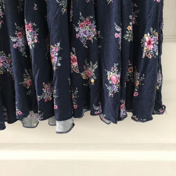 FOREVER 21 Long sleeve floral dress  size S - Picture 4 of 7